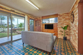 1980s Coastal Escape in Brunswick Heads Brunswick Heads